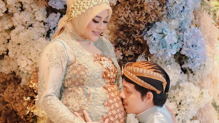 Acara mitoni dalam budaya Jawa