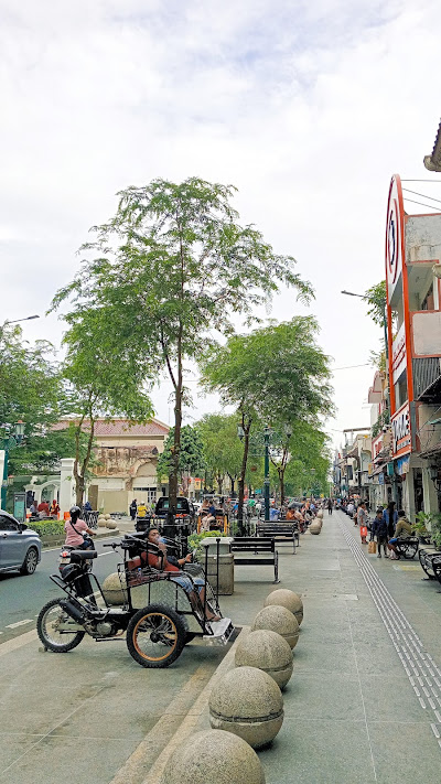 Lari pagi di Jalan Malioboro Jogja