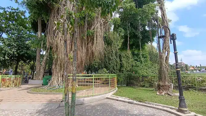 Lapangan Denggung Sleman Jogja